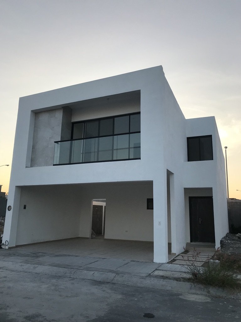 Fachada de la casa entregada por Cachay
